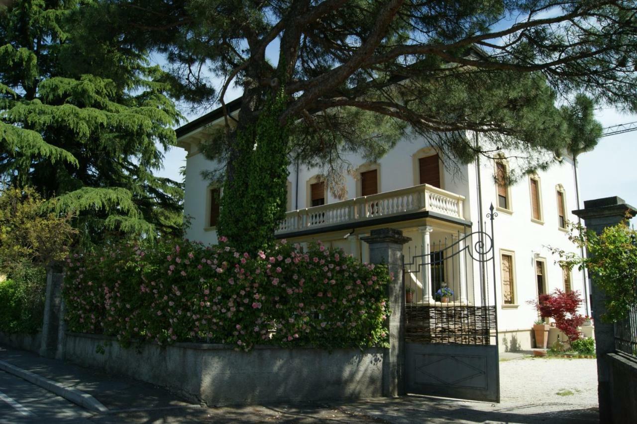 Il Bozzolo Eco Boutique Apartments Valeggio sul Mincio Exterior photo