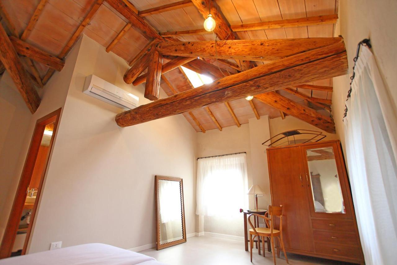 Il Bozzolo Eco Boutique Apartments Valeggio sul Mincio Exterior photo